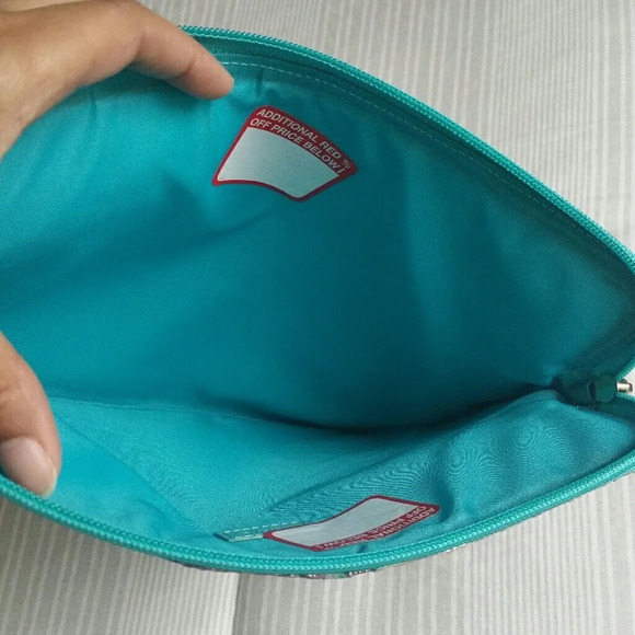 Floral Ipad Case - Picture 3 of 4